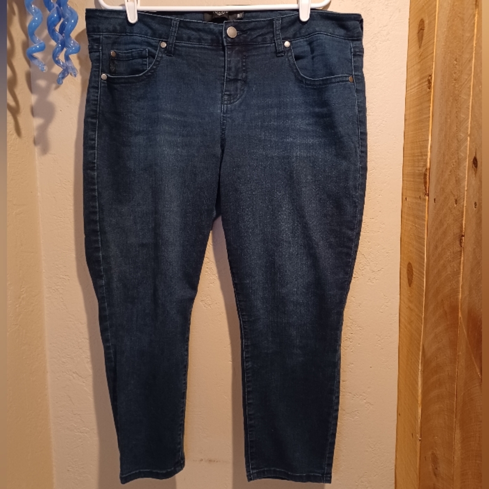 Deep blue Torrid crop jeans